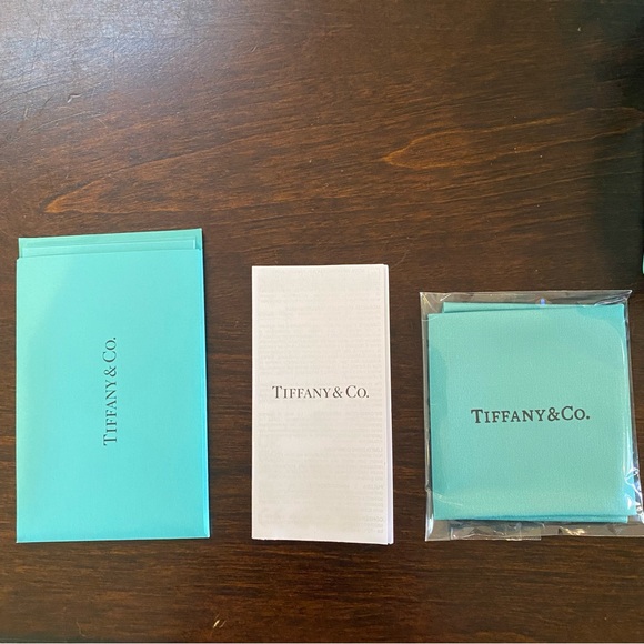 BRAND NEW Tiffany & Co sunglasses - Picture 7 of 9